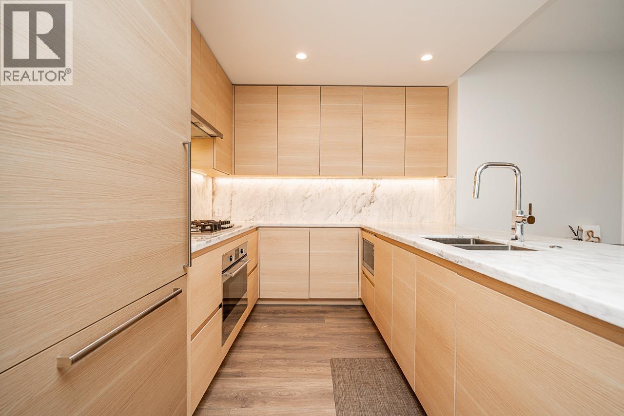 901 305 Morrissey Road, Port Moody, British Columbia  V3H 0M3 - Photo 3 - R3071216