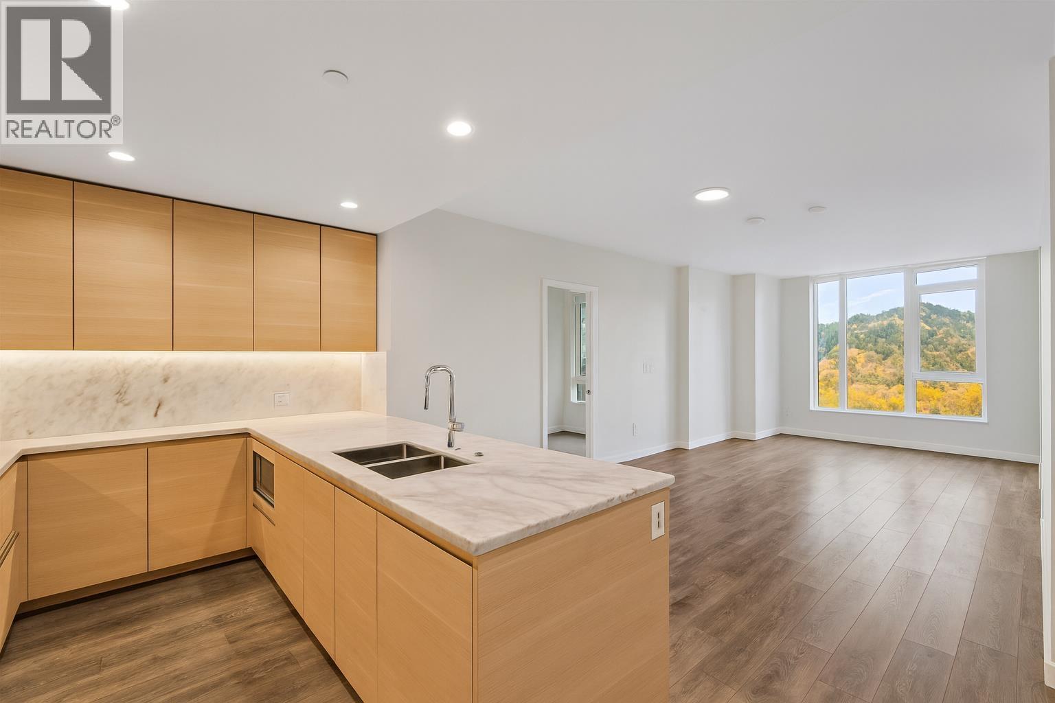 901 305 Morrissey Road, Port Moody, British Columbia  V3H 0M3 - Photo 4 - R3071216