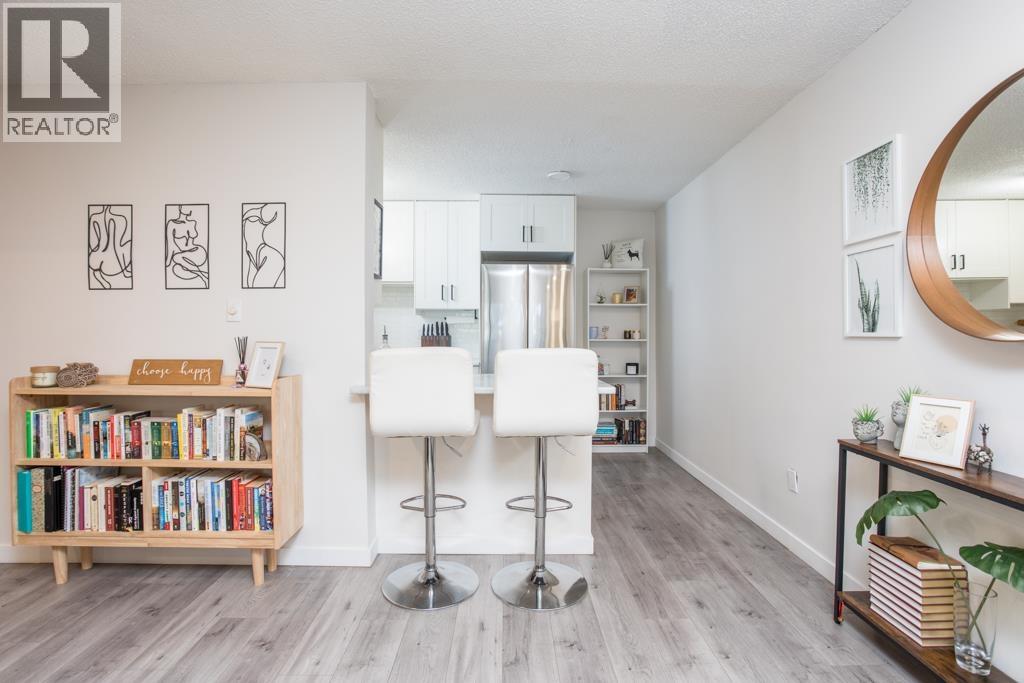 309 7151 Edmonds Street, Burnaby, British Columbia  V3N 4N5 - Photo 5 - R3071218