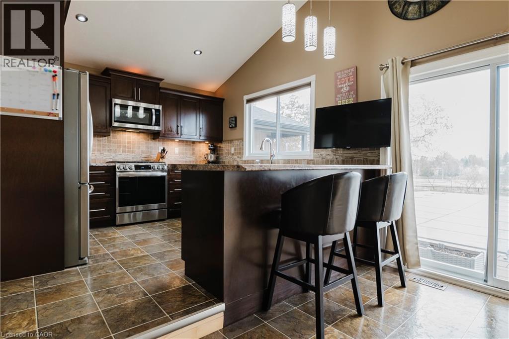 40 Riverside Drive, New Hamburg, Ontario  N3A 2H6 - Photo 10 - 40790903