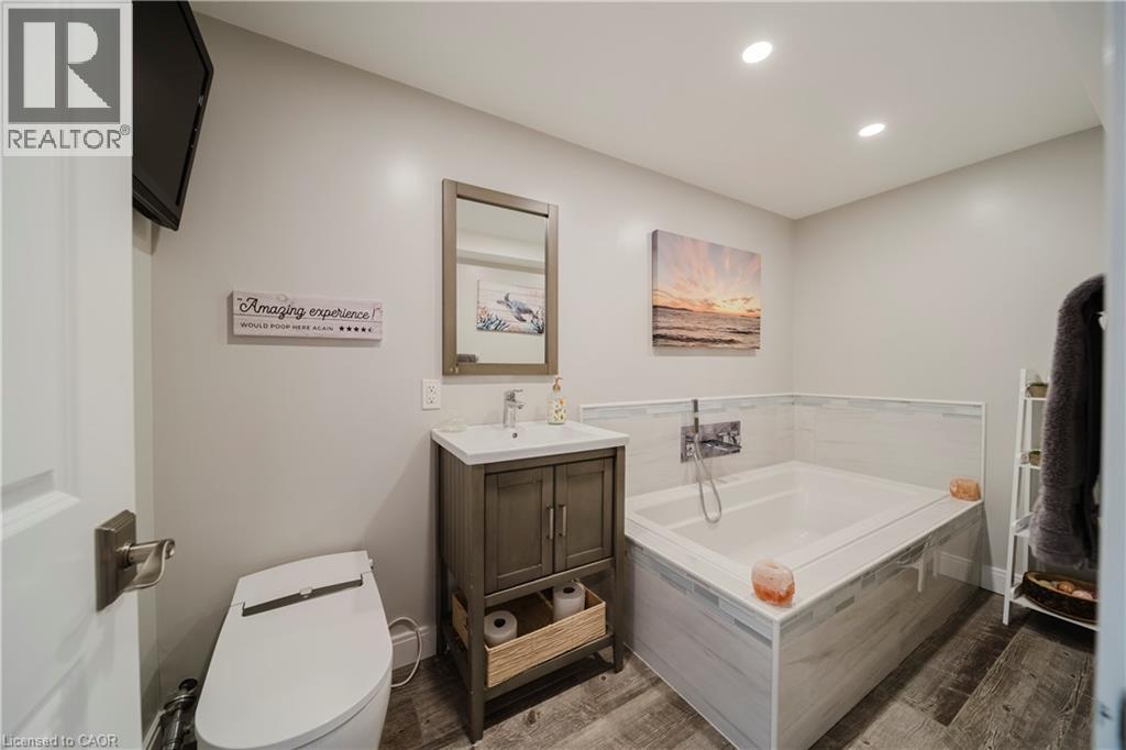 40 Riverside Drive, New Hamburg, Ontario  N3A 2H6 - Photo 34 - 40790903