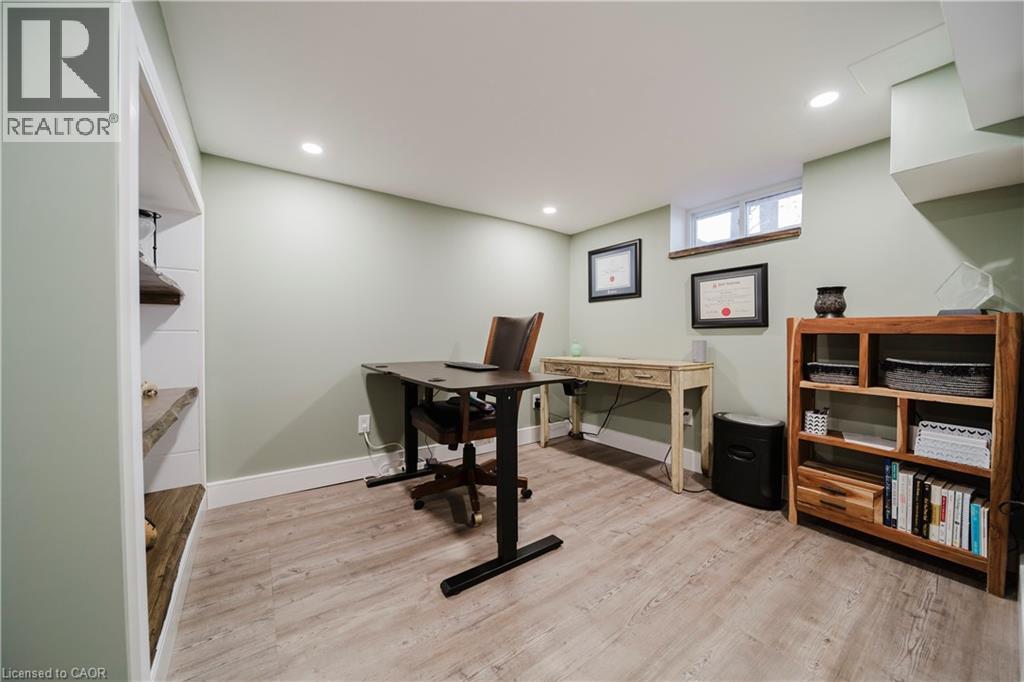 40 Riverside Drive, New Hamburg, Ontario  N3A 2H6 - Photo 38 - 40790903