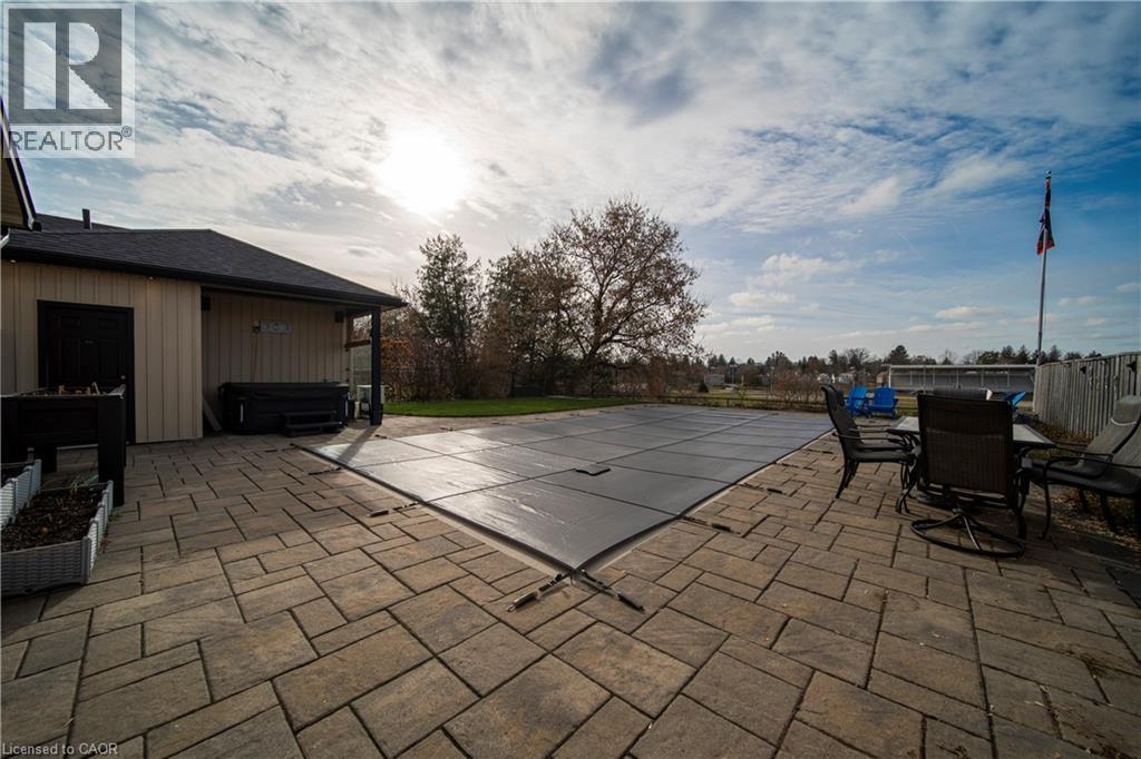 40 Riverside Drive, New Hamburg, Ontario  N3A 2H6 - Photo 43 - 40790903