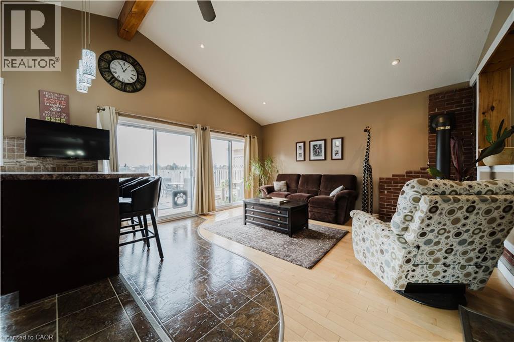 40 Riverside Drive, New Hamburg, Ontario  N3A 2H6 - Photo 6 - 40790903