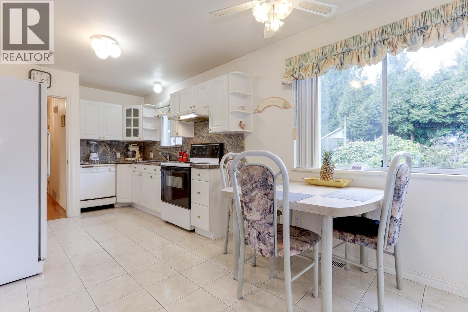 7765 Government Road, Burnaby, British Columbia V5A 2C7 - Photo 14 - R3071219