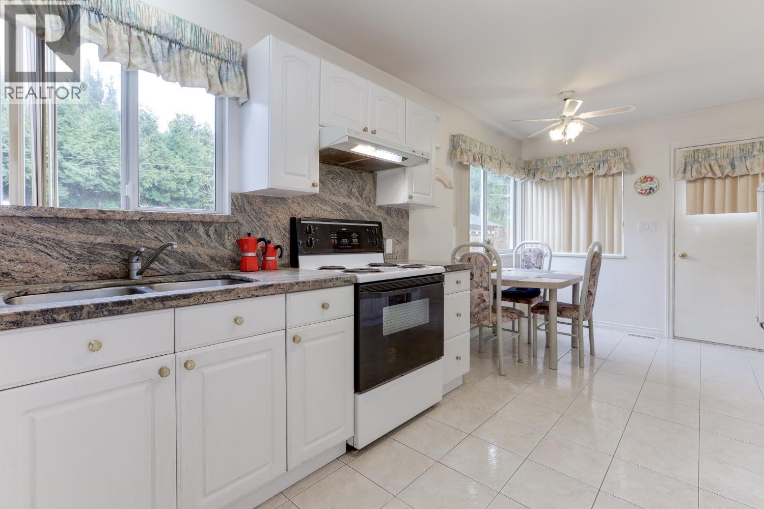 7765 Government Road, Burnaby, British Columbia V5A 2C7 - Photo 19 - R3071219