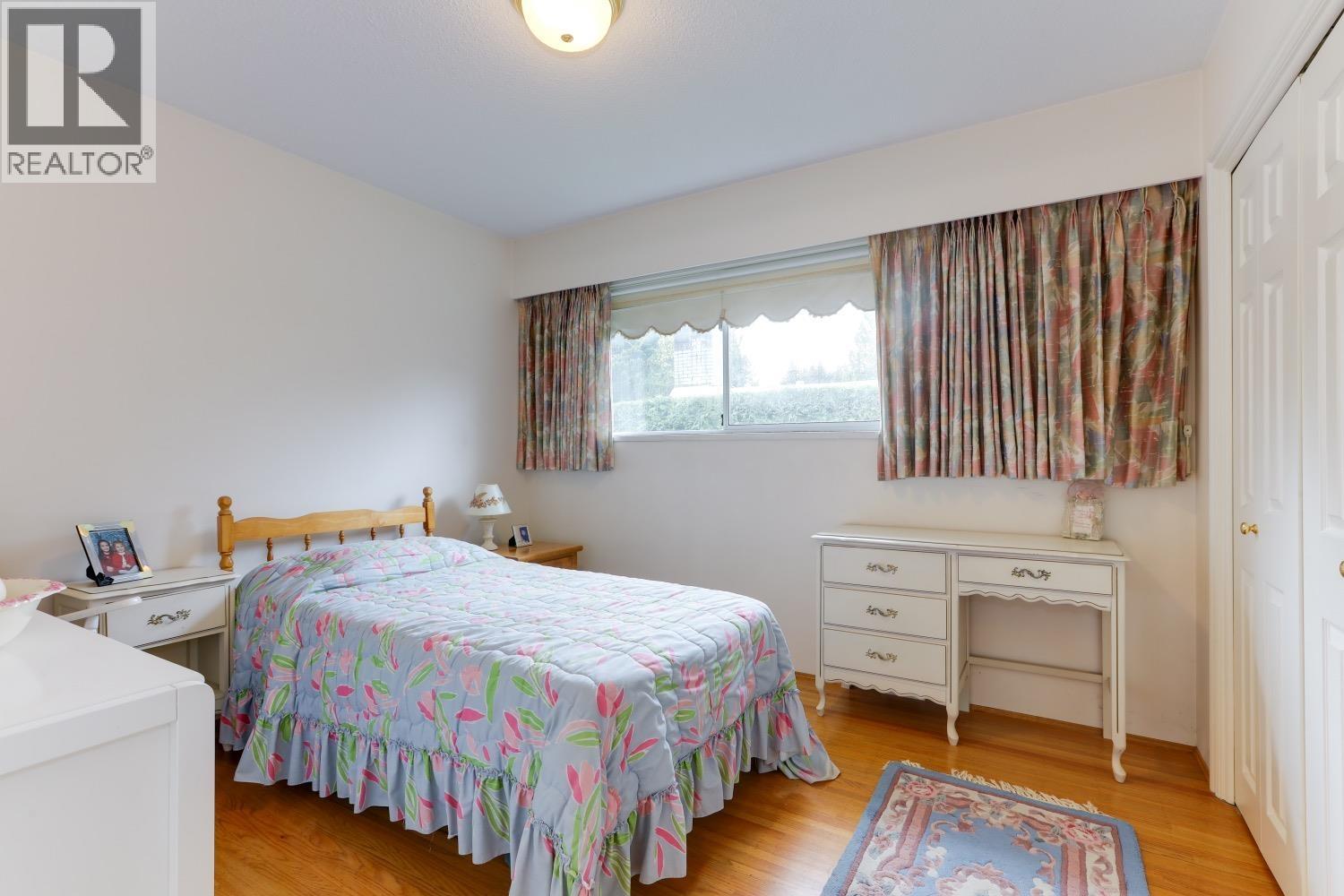 7765 Government Road, Burnaby, British Columbia V5A 2C7 - Photo 24 - R3071219