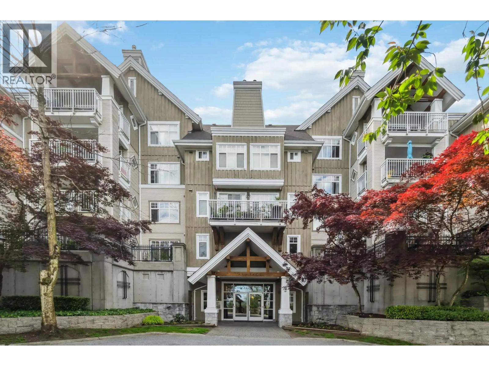 311 1428 Parkway Boulevard, Coquitlam, British Columbia  V3E 3L8 - Photo 2 - R3071227