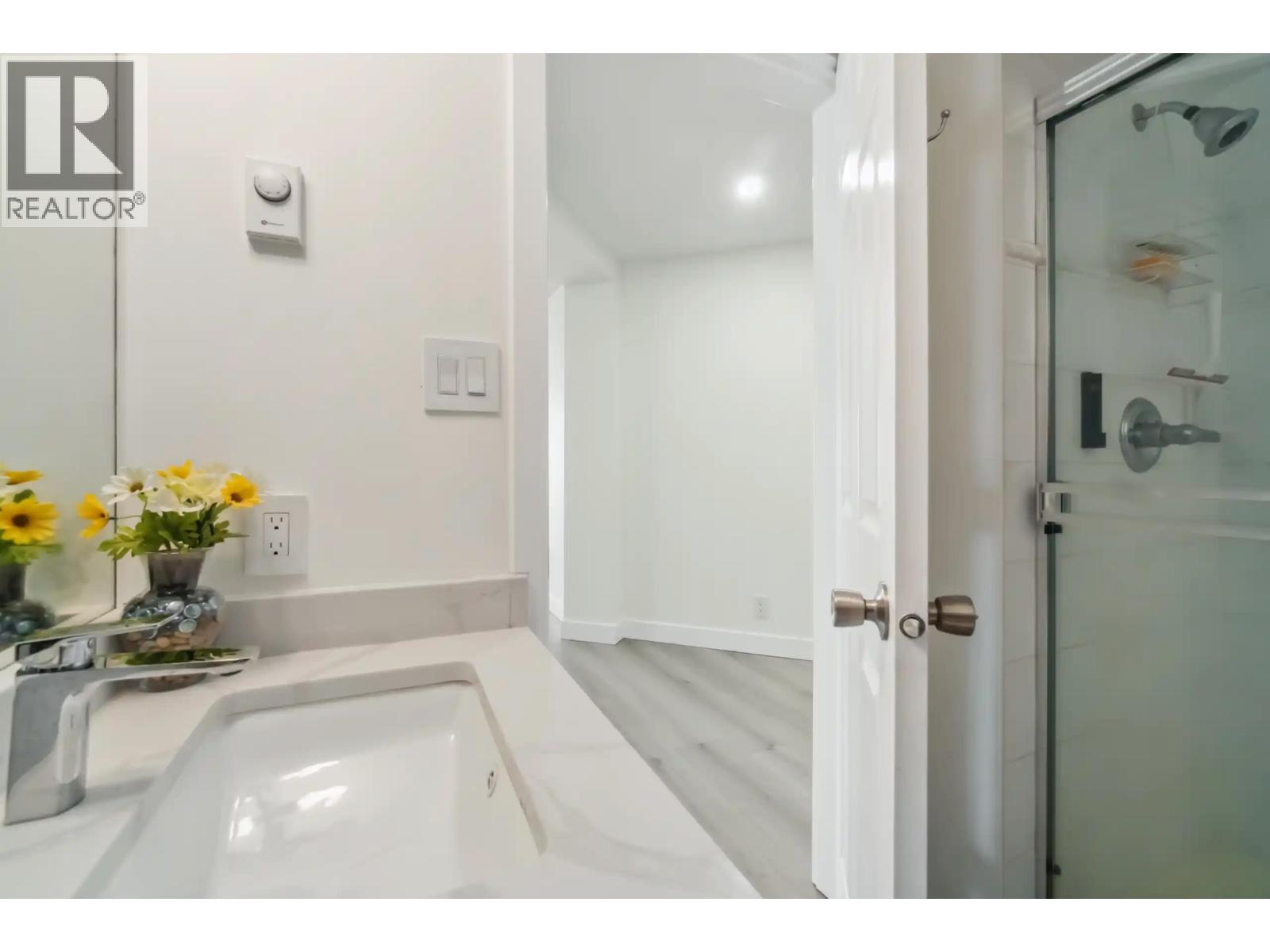 311 1428 Parkway Boulevard, Coquitlam, British Columbia  V3E 3L8 - Photo 26 - R3071227