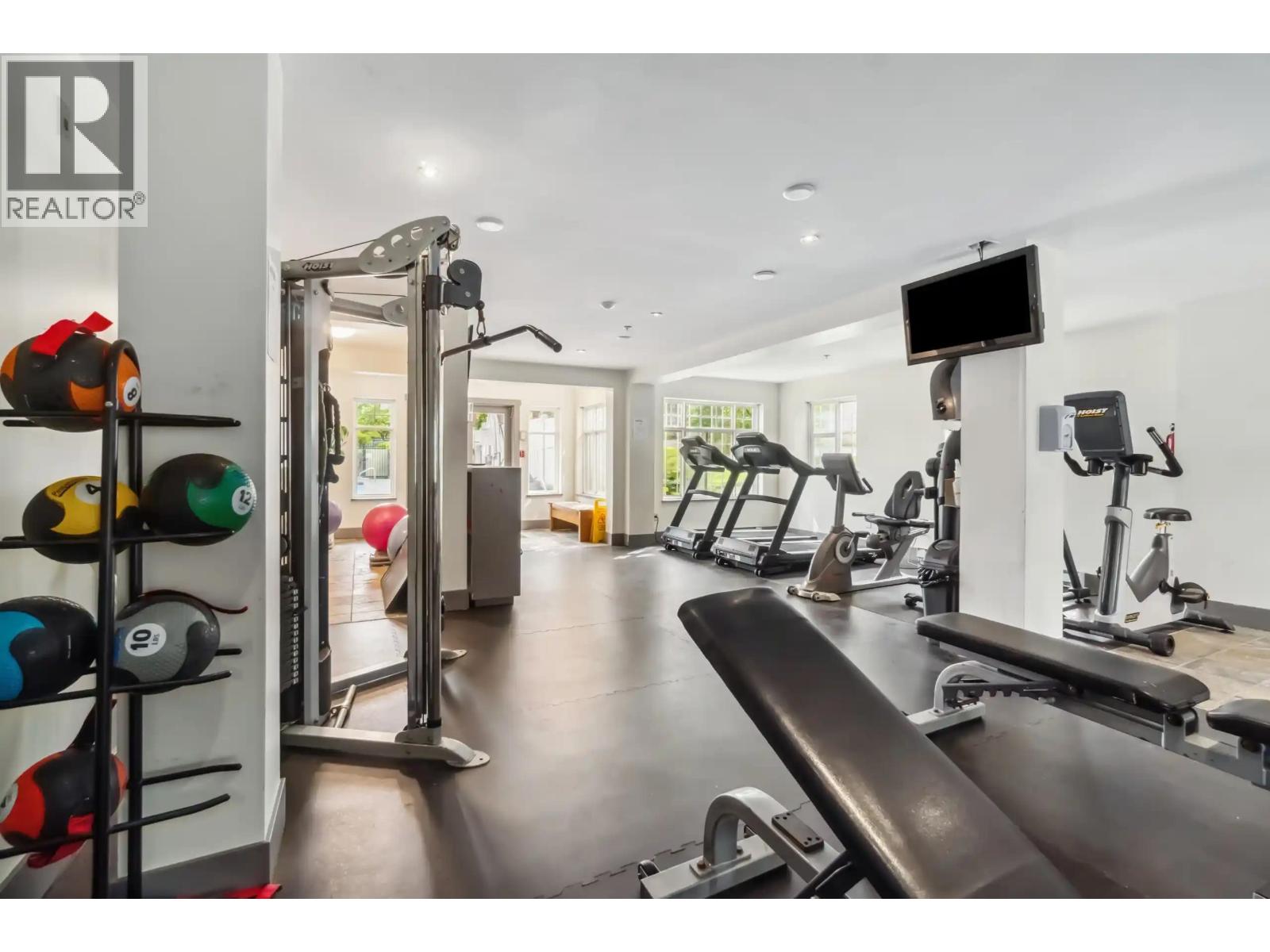 311 1428 Parkway Boulevard, Coquitlam, British Columbia  V3E 3L8 - Photo 33 - R3071227