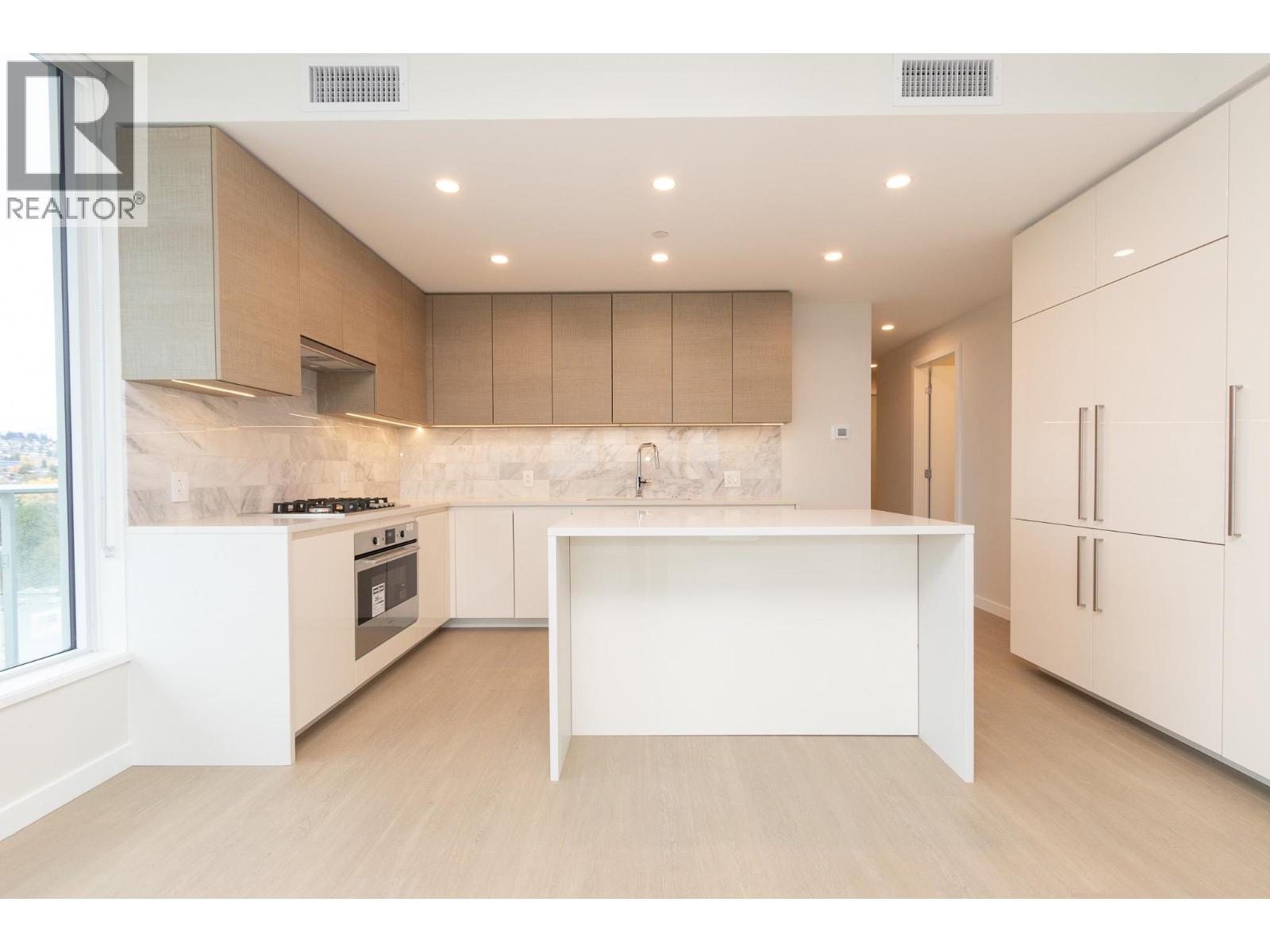 1505 2108 Gilmore Avenue, Burnaby, British Columbia  V5C 0N8 - Photo 1 - R3071236