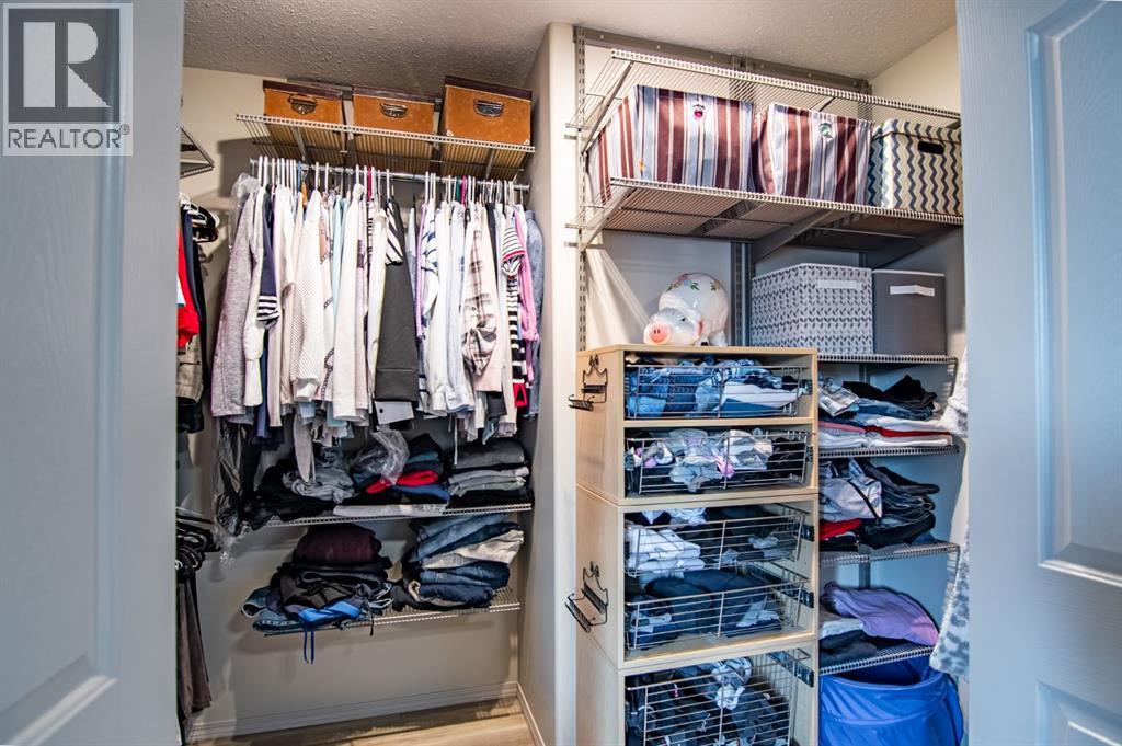 8 Oswald Close, Red Deer, Alberta  T4R 5E2 - Photo 32 - A2260856