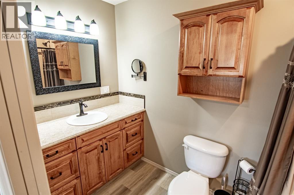 8 Oswald Close, Red Deer, Alberta  T4R 5E2 - Photo 26 - A2260856