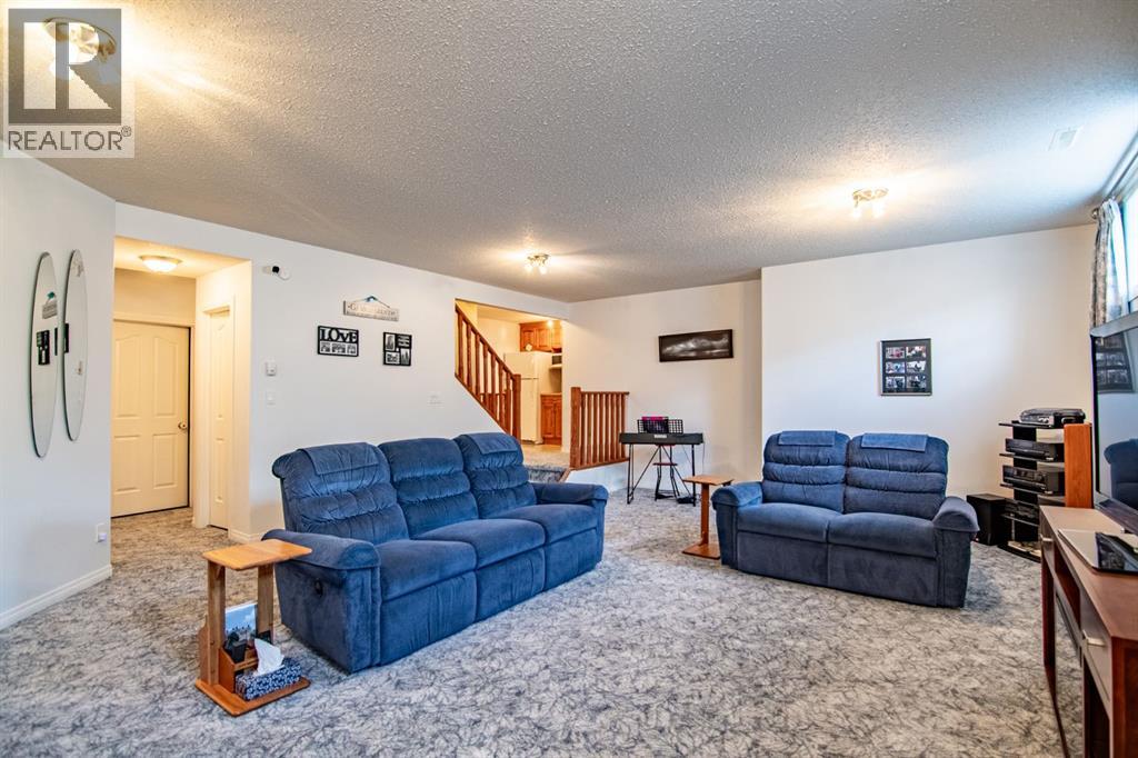 8 Oswald Close, Red Deer, Alberta  T4R 5E2 - Photo 48 - A2260856