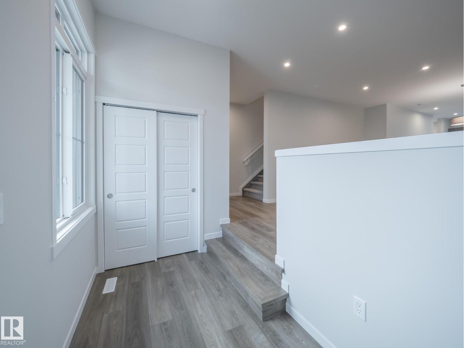 9 Nerine Cr, St. Albert, Alberta  T8N 8C6 - Photo 7 - E4467175