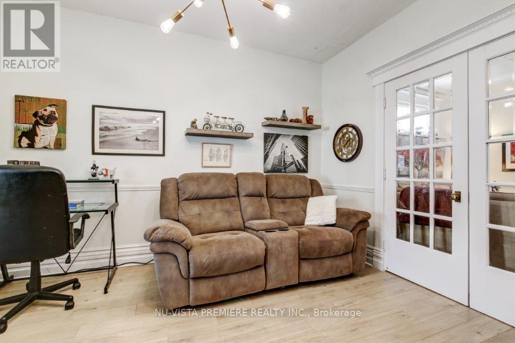 Photo 5 of 22 for 9 Sycamore Street