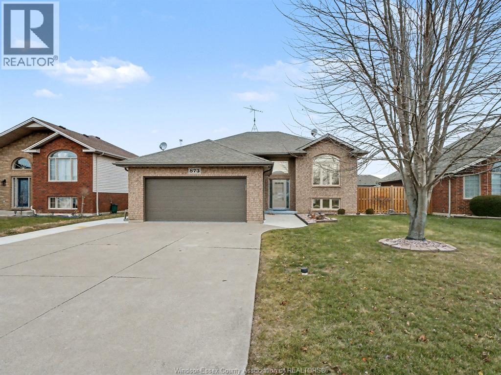 MLS# 25030869: 873 WESTWOOD, Lakeshore, Canada