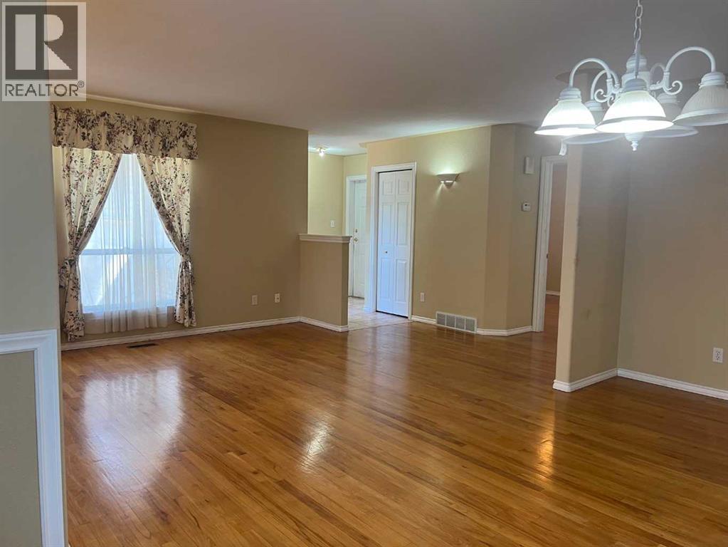 47 Squamish Boulevard W, Lethbridge, Alberta T1K 7J7 - Photo 8 - A2252400