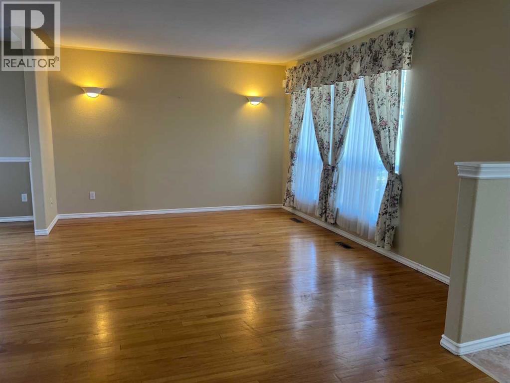 47 Squamish Boulevard W, Lethbridge, Alberta T1K 7J7 - Photo 5 - A2252400