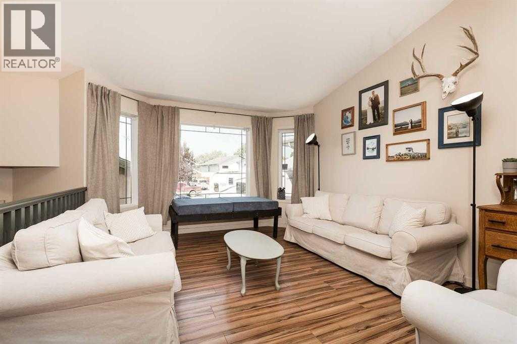 195 Cowichan Court W, Lethbridge, Alberta  T1K 7T7 - Photo 11 - A2273455