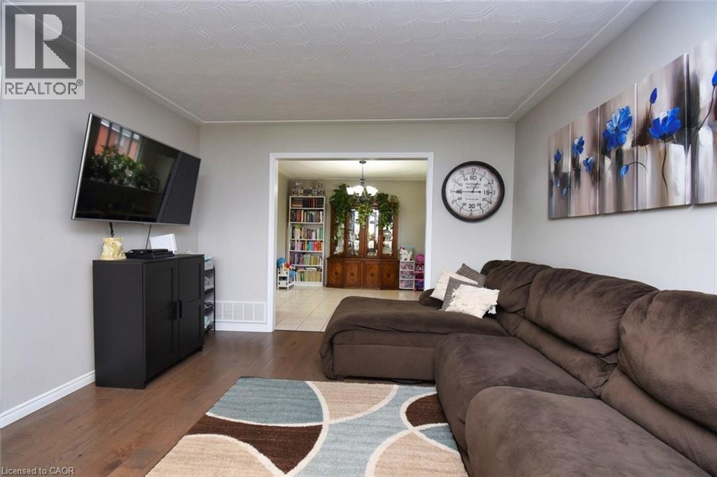 3 Evelyn Street, Brantford, Ontario  N3R 3G8 - Photo 5 - 40773157