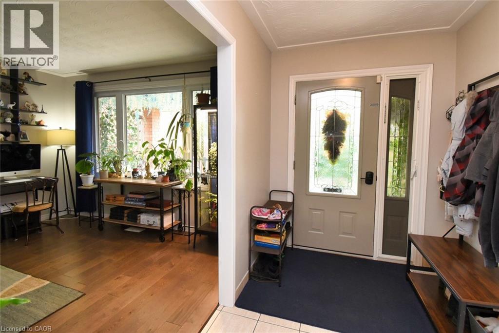 3 Evelyn Street, Brantford, Ontario  N3R 3G8 - Photo 4 - 40773157