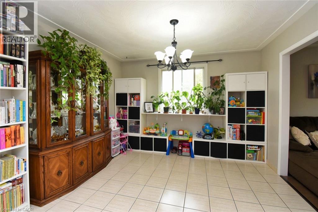 3 Evelyn Street, Brantford, Ontario  N3R 3G8 - Photo 9 - 40773157