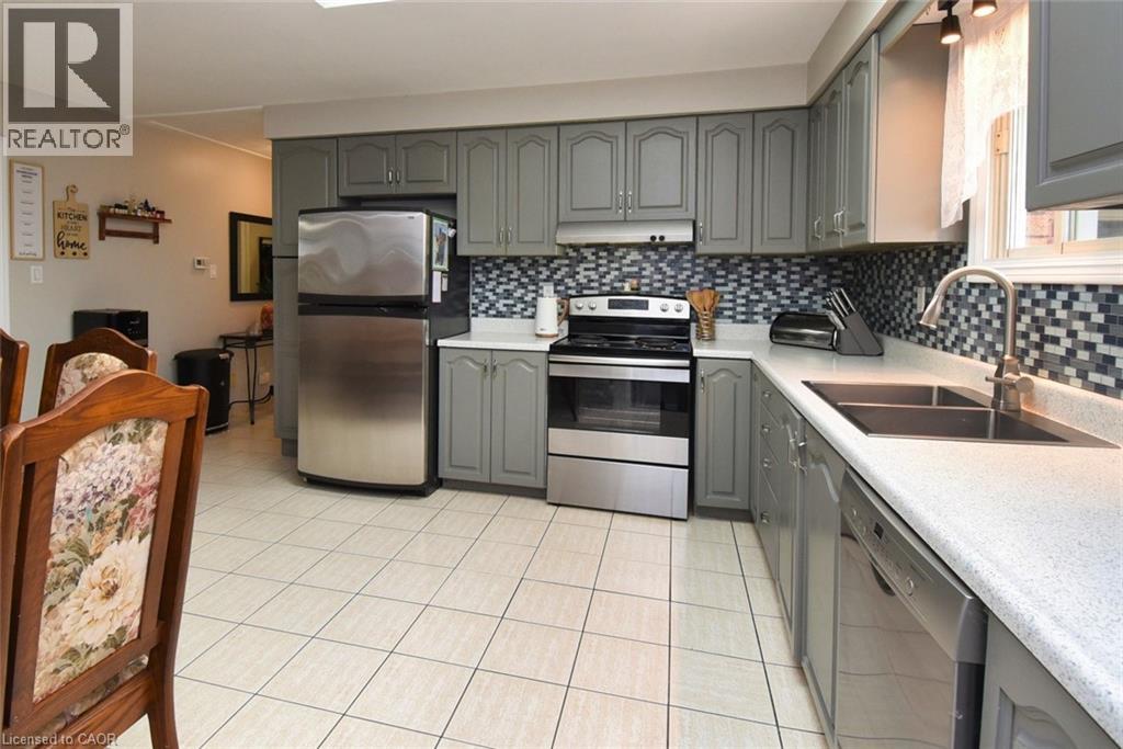 3 Evelyn Street, Brantford, Ontario  N3R 3G8 - Photo 14 - 40773157