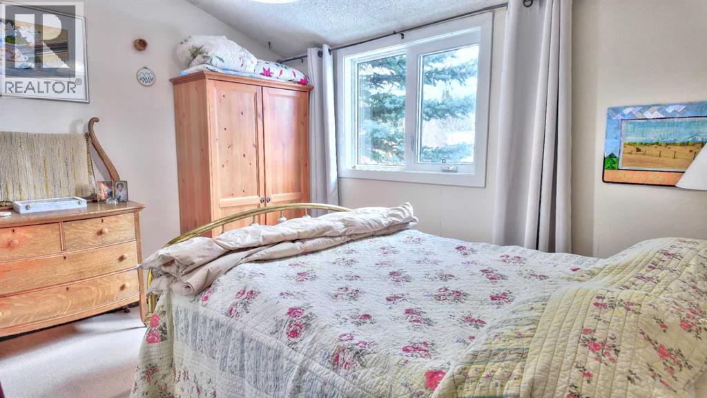 1001 9 Avenue, Canmore, Alberta T1W 1Z5 - Photo 17 - A2207341