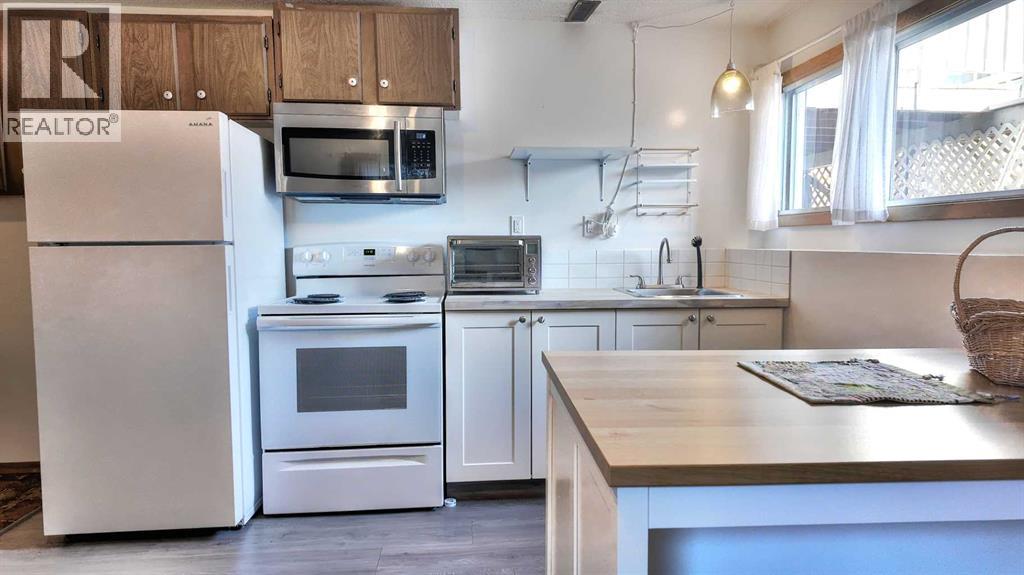 1001 9 Avenue, Canmore, Alberta T1W 1Z5 - Photo 27 - A2207341