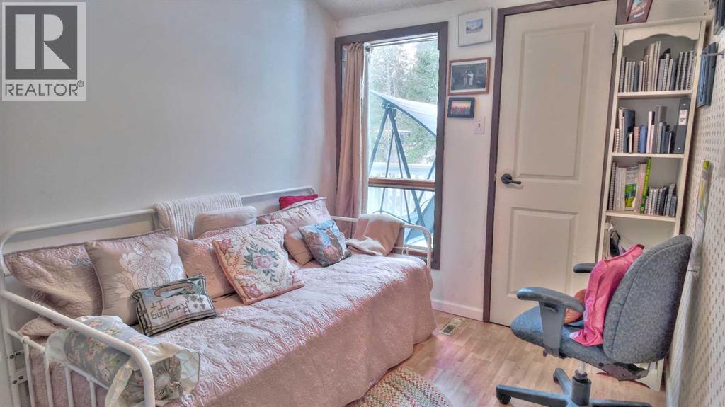 1001 9 Avenue, Canmore, Alberta T1W 1Z5 - Photo 13 - A2207341