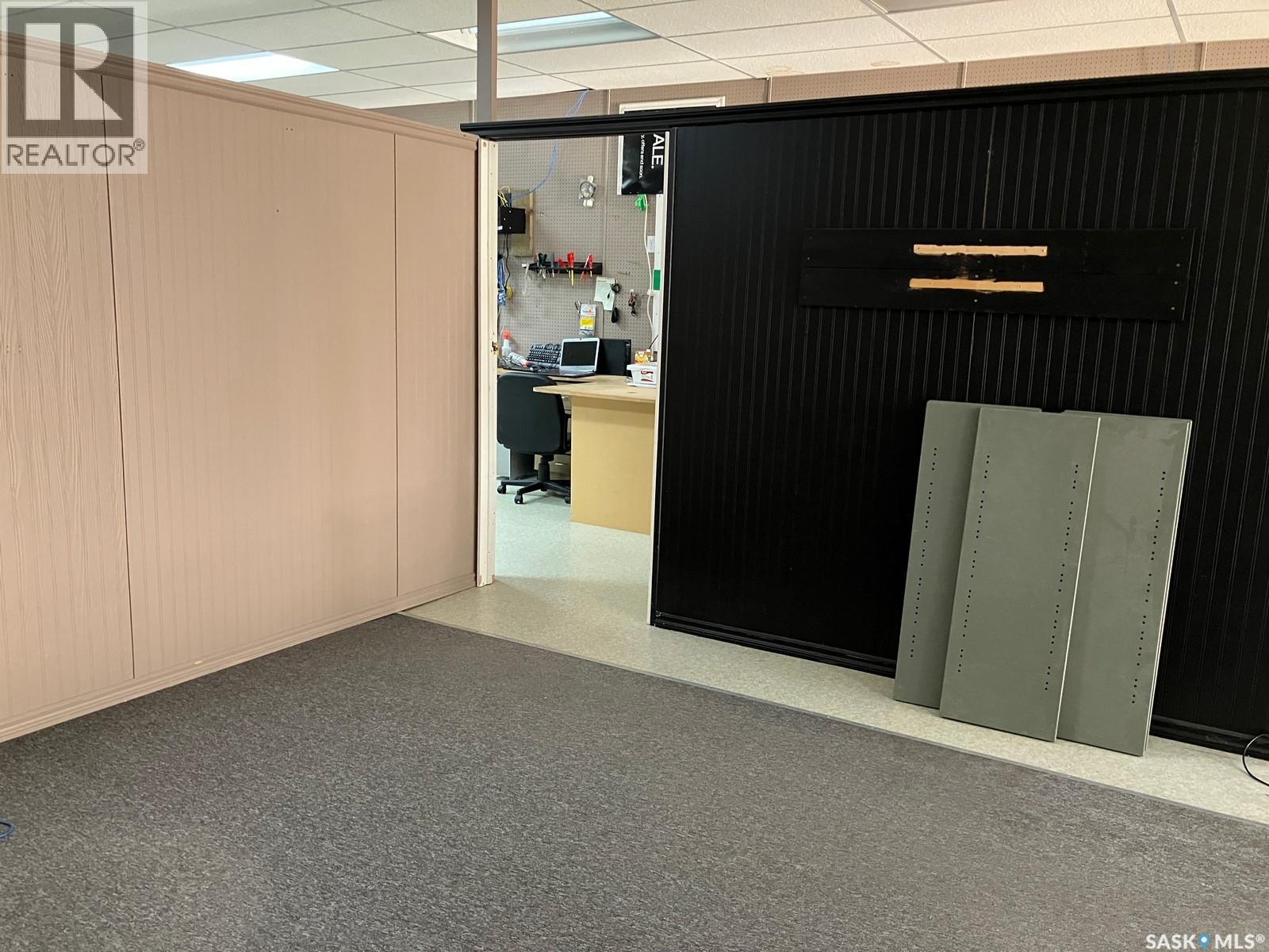 105 1st Avenue E, Nipawin, Saskatchewan  S0E 1E0 - Photo 13 - SK025024