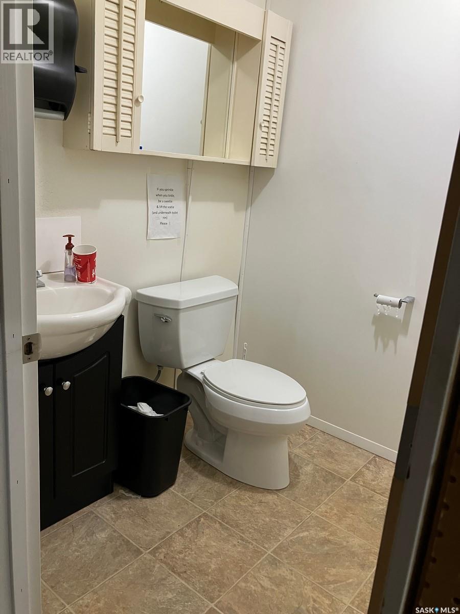 105 1st Avenue E, Nipawin, Saskatchewan  S0E 1E0 - Photo 18 - SK025024