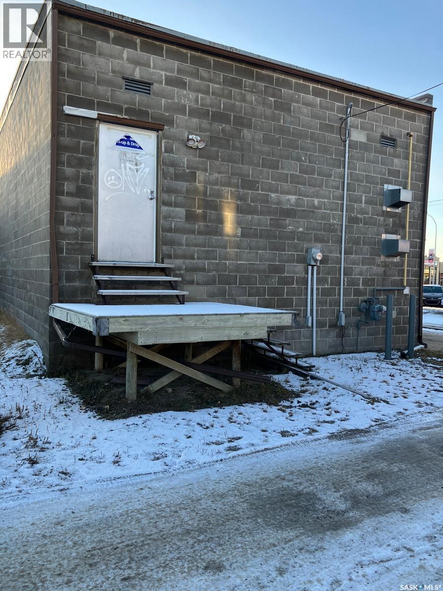105 1st Avenue E, Nipawin, Saskatchewan  S0E 1E0 - Photo 21 - SK025024