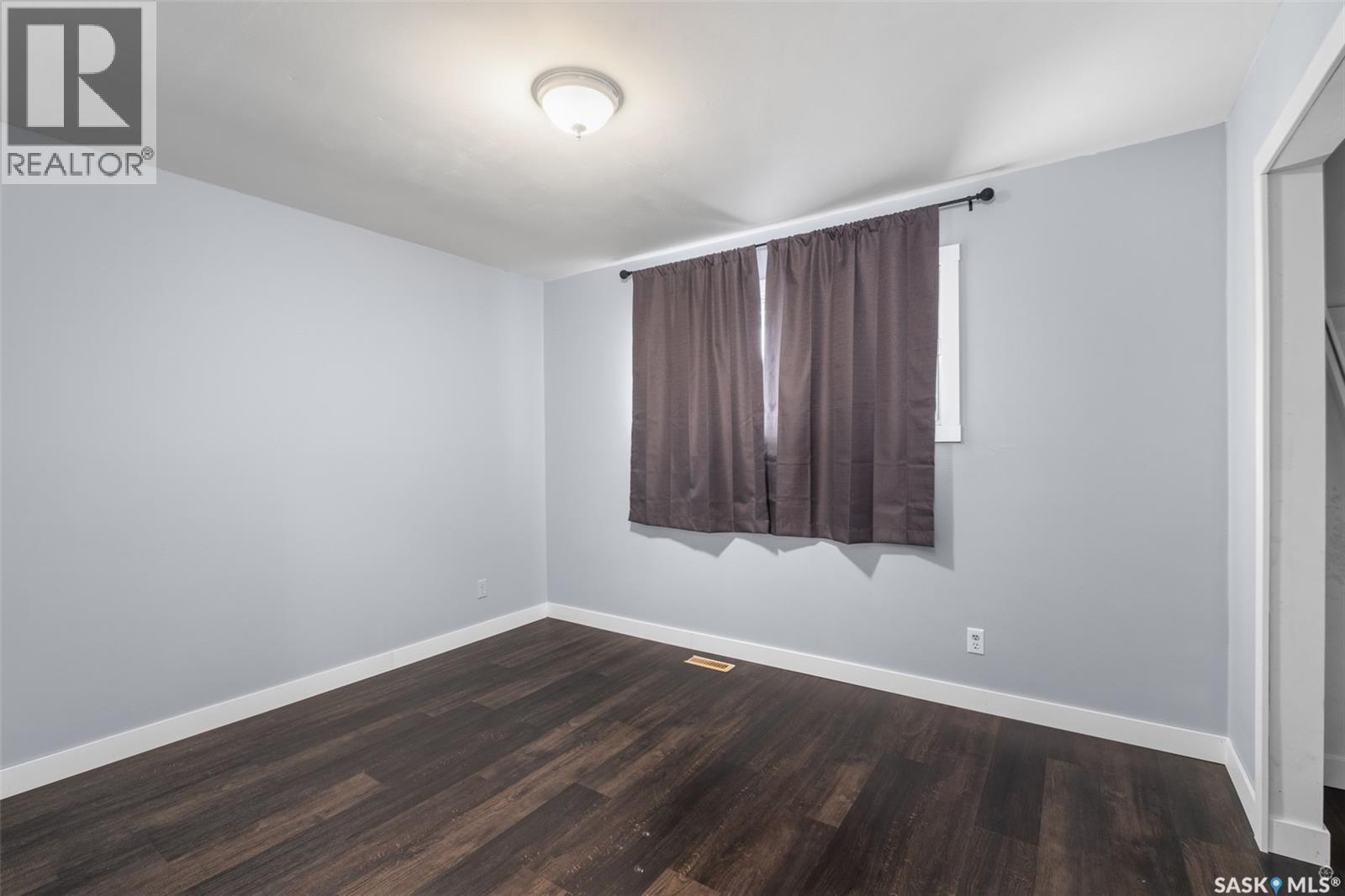 448 15th Avenue E, Prince Albert, Saskatchewan  S6V 2N9 - Photo 16 - SK024999