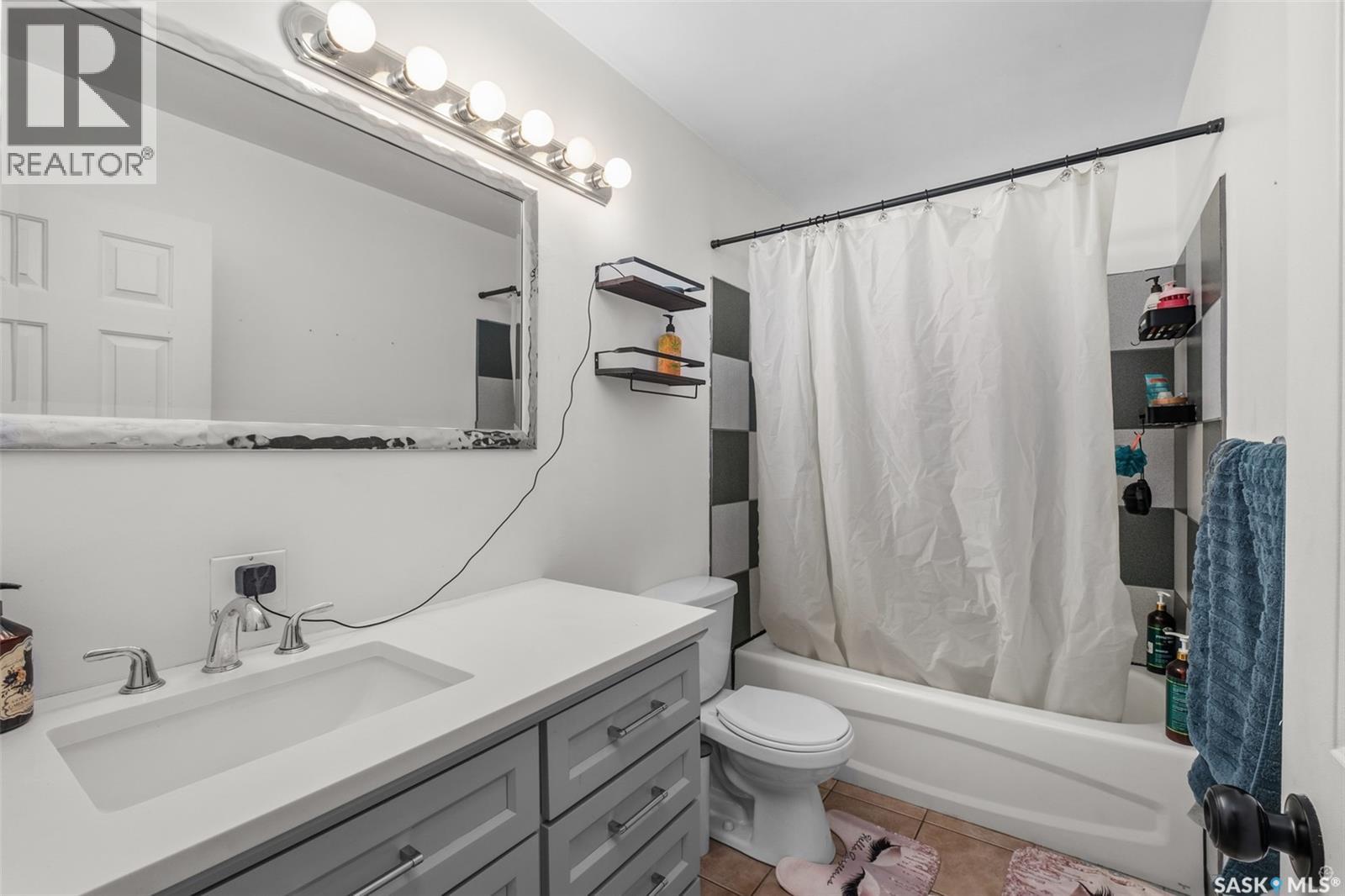 448 15th Avenue E, Prince Albert, Saskatchewan  S6V 2N9 - Photo 17 - SK024999