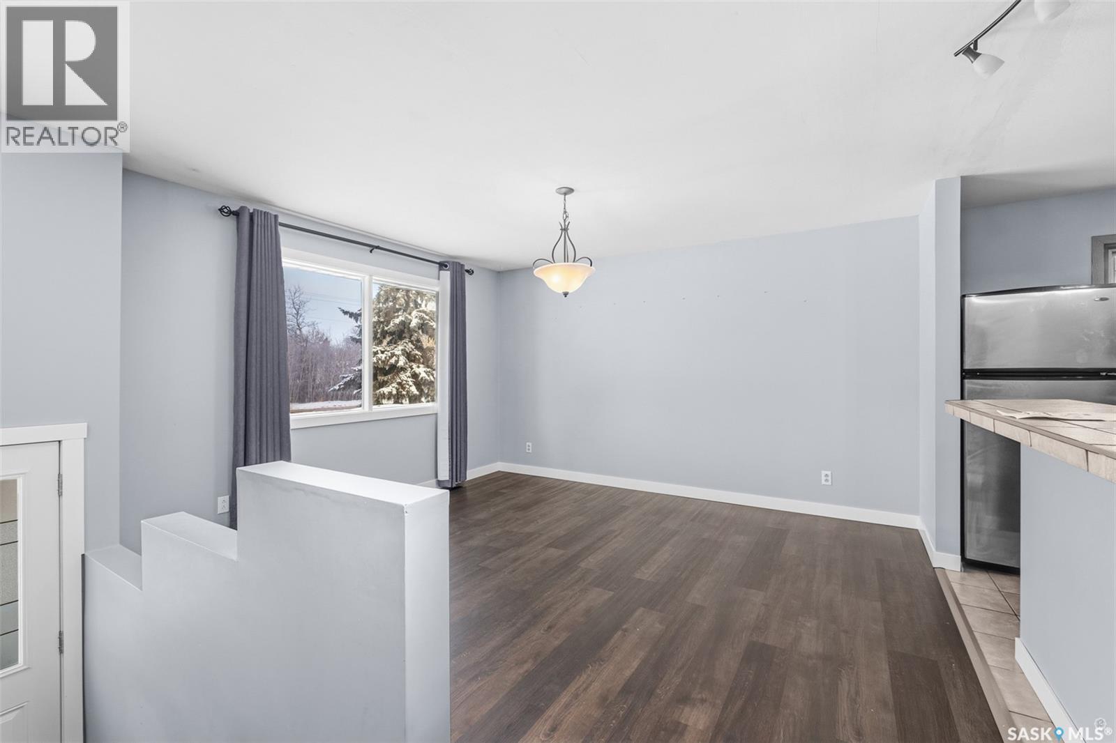 448 15th Avenue E, Prince Albert, Saskatchewan  S6V 2N9 - Photo 2 - SK024999