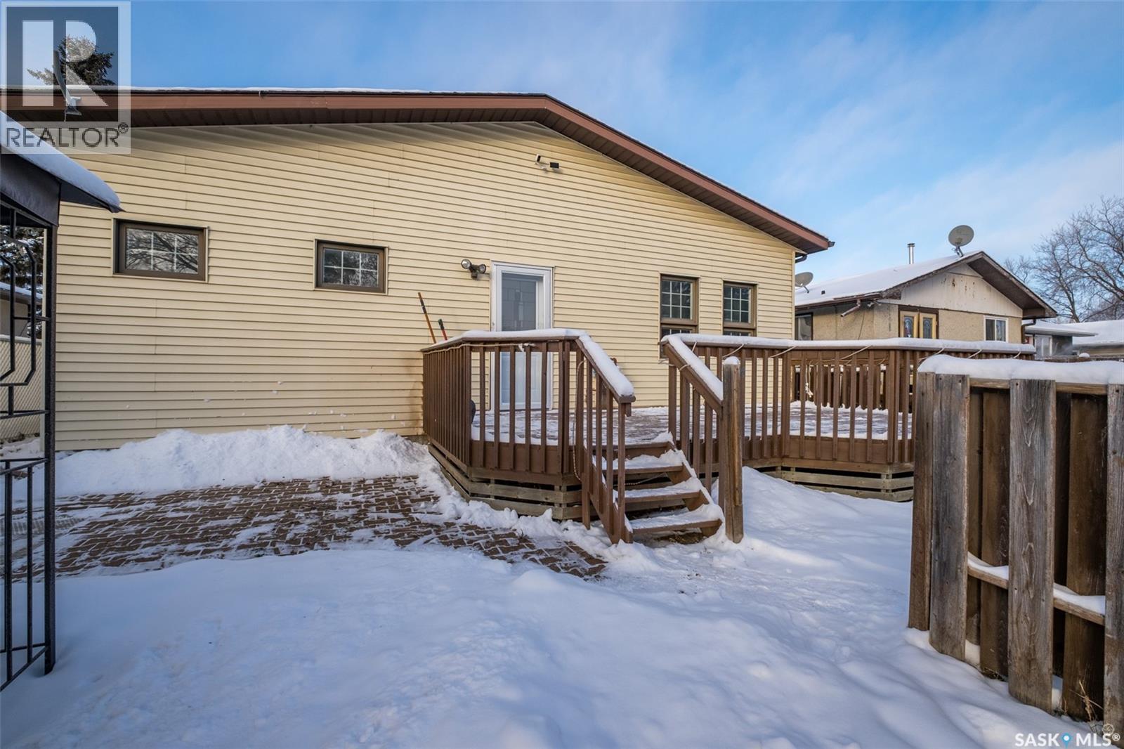 448 15th Avenue E, Prince Albert, Saskatchewan  S6V 2N9 - Photo 30 - SK024999