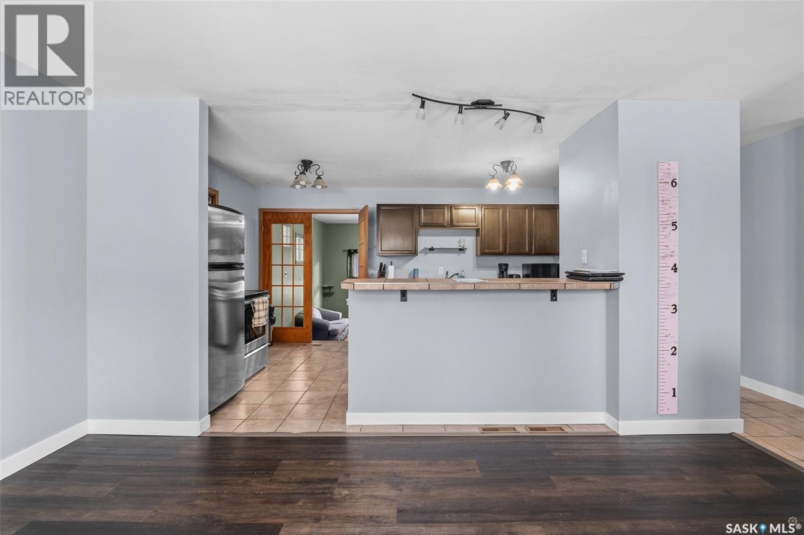 448 15th Avenue E, Prince Albert, Saskatchewan  S6V 2N9 - Photo 5 - SK024999