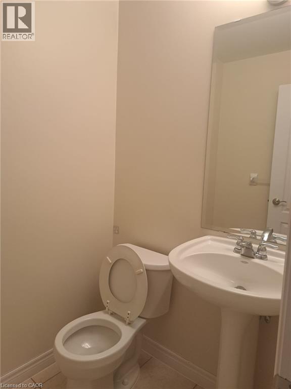 39 Matteo Trail, Hamilton, Ontario L9B 0E6 - Photo 4 - 40774836