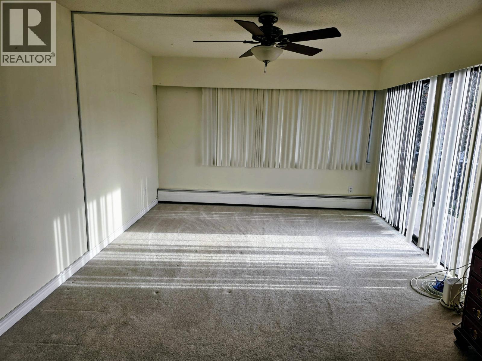 208 214 E 15th Street, North Vancouver, British Columbia  V7L 2R3 - Photo 3 - R3071193