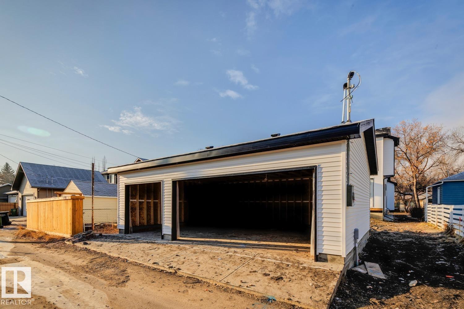 9023 90 St Nw, Edmonton, Alberta  T6C 3L8 - Photo 14 - E4467181