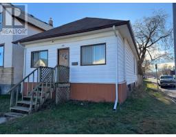 138 Pruden ST, Thunder Bay, Ontario