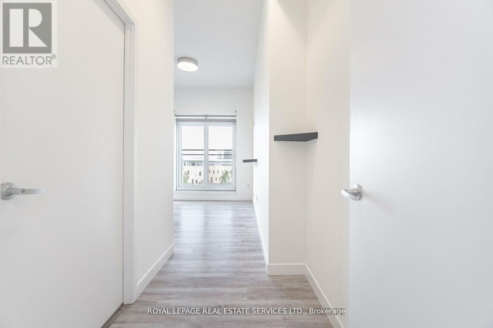 602 - 360 Square One Drive, Mississauga, Ontario  L5B 0E6 - Photo 18 - W12299450