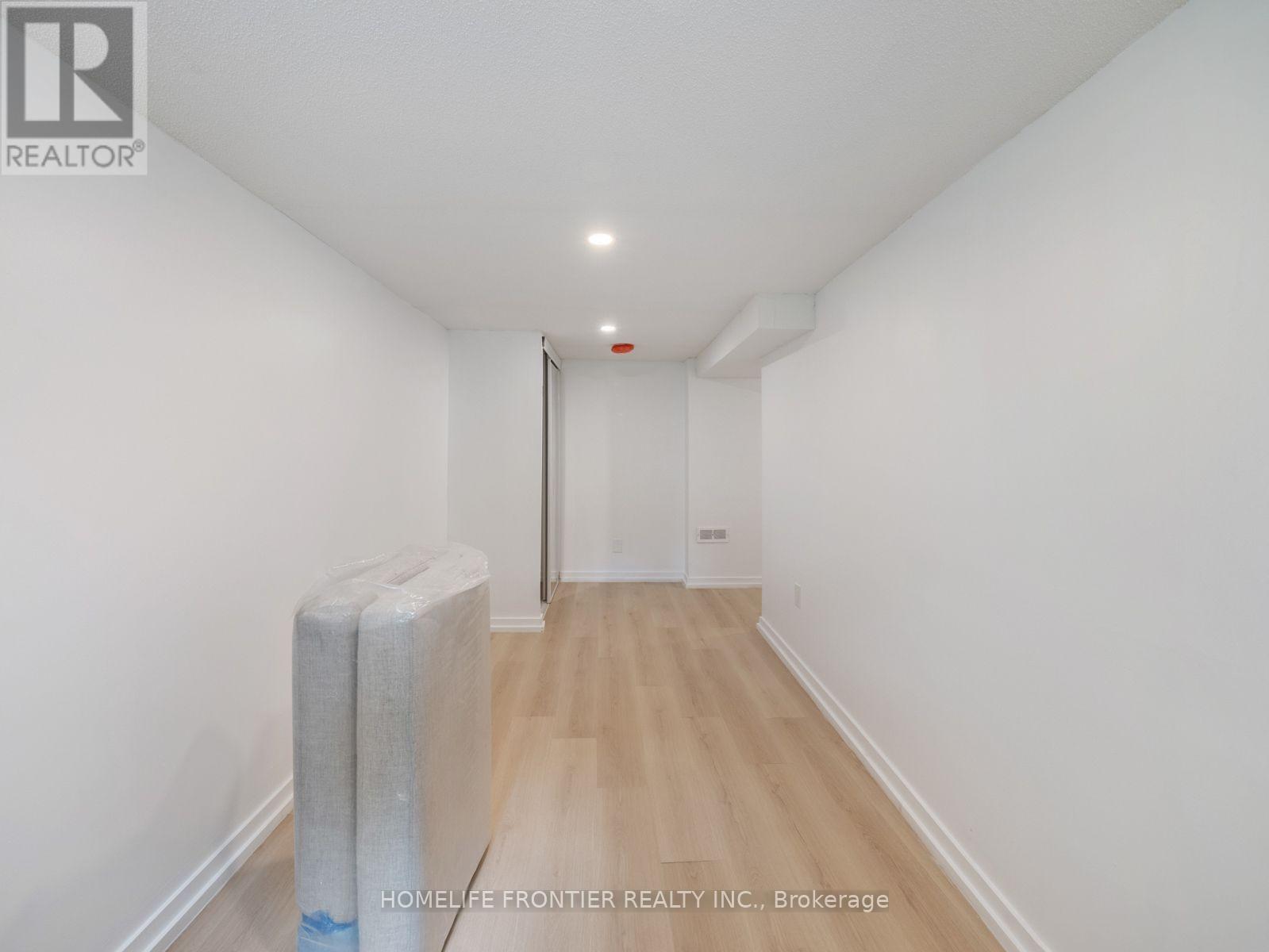 4 - 12 Gibson Avenue, Toronto, Ontario  M9V 2S6 - Photo 13 - W12418254