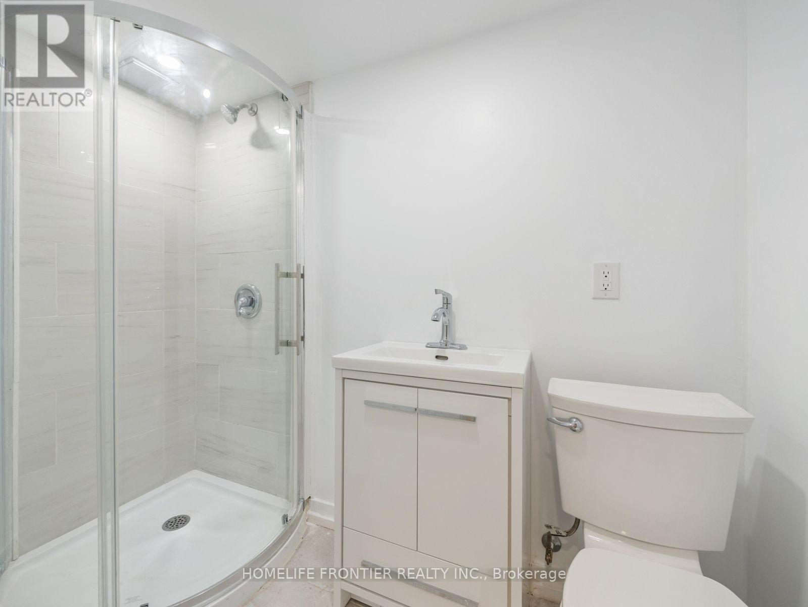 4 - 12 Gibson Avenue, Toronto, Ontario  M9V 2S6 - Photo 16 - W12418254