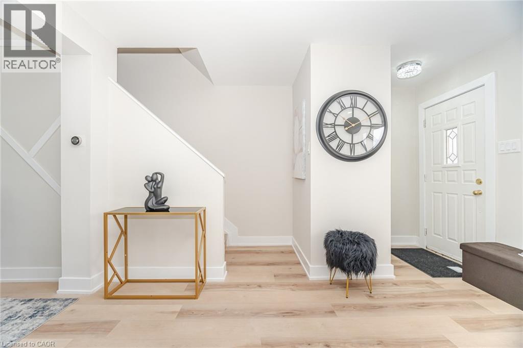 26 Graywood Road, Hamilton, Ontario  L9C 6K4 - Photo 11 - 40791683