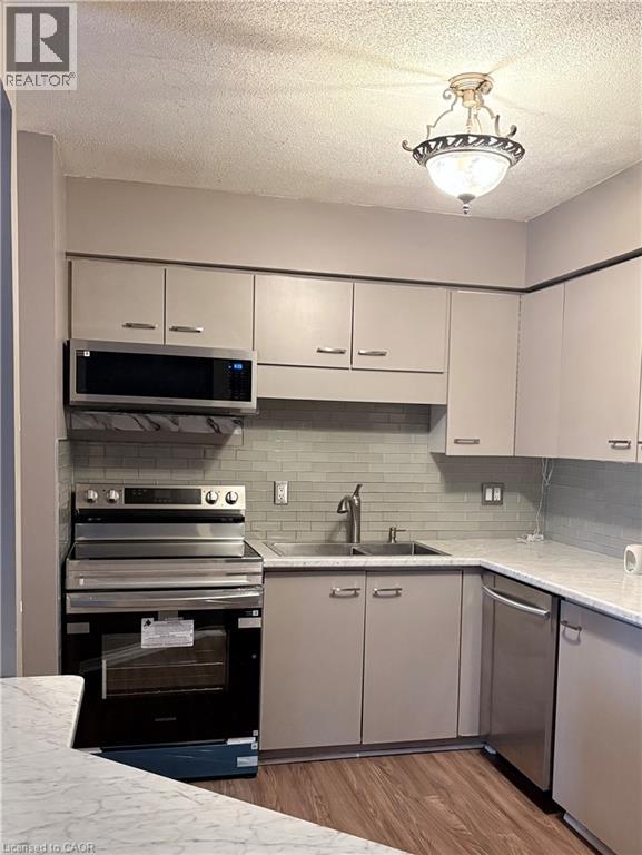 3085 Kingsway Drive Unit# 52, Kitchener, Ontario N2C 2P2 - Photo 4 - 40791307