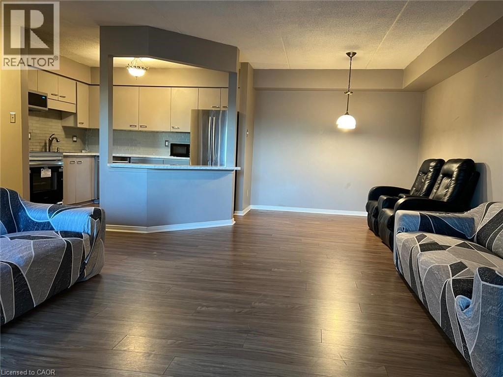 3085 Kingsway Drive Unit# 52, Kitchener, Ontario N2C 2P2 - Photo 5 - 40791307