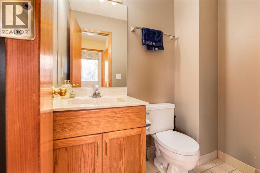 48 Patina Point Sw, Calgary, Alberta  T3H 3J7 - Photo 9 - A2272836